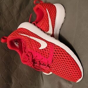 Nike roshe one flight unisex 5youth/ women's 6.5